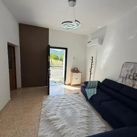 דירה Pine House Puke